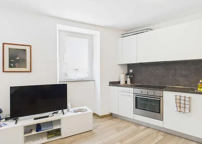 2Curio Court House Charming Lodge In Malcantone